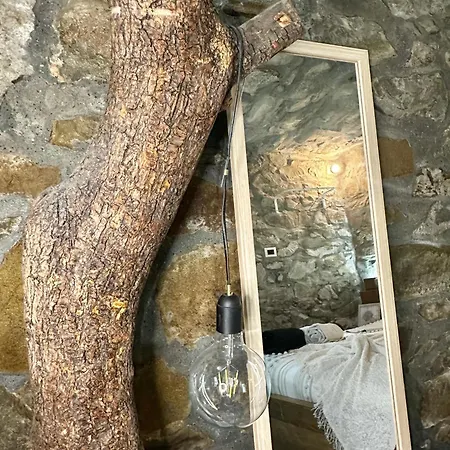 La Grotta Di Leonardo A Vinci קוואראטה