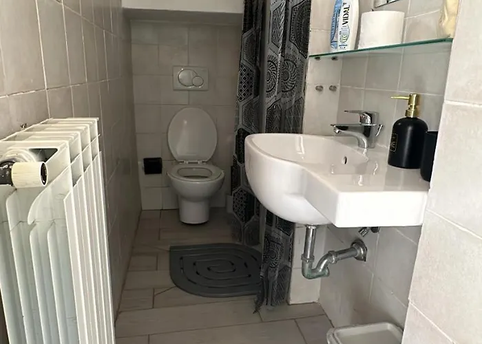 ゲストハウス La Grotta Di Leonardo A Vinci